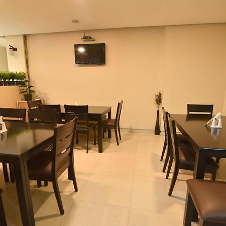 Отель Dibrugarh Club House Экстерьер фото