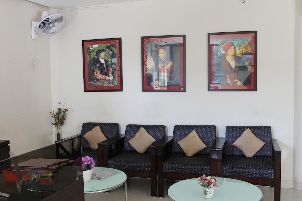 Отель Dibrugarh Club House Экстерьер фото